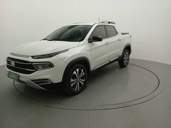 FIAT TORO 2.0 16V TURBO DIESEL VOLCANO 4WD AT9 FIAT TORO 2.0 16V TURBO DIESEL VOLCANO 4WD AT9